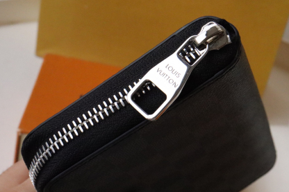 ルイ・ヴィトン「Louis Vuitton」レザーポケットウォレット