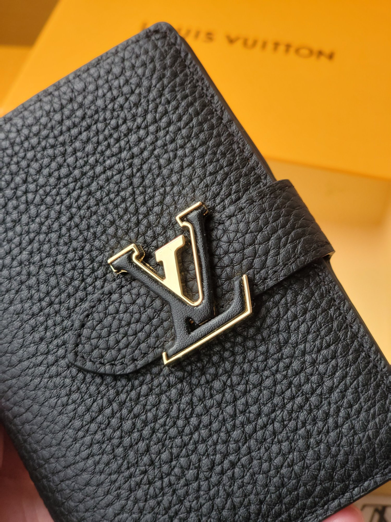 ルイ・ヴィトン「Louis Vuitton」レザーポケットウォレット