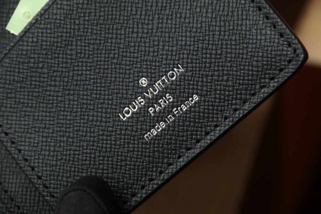 ルイ・ヴィトン「Louis Vuitton」レザーポケットウォレット