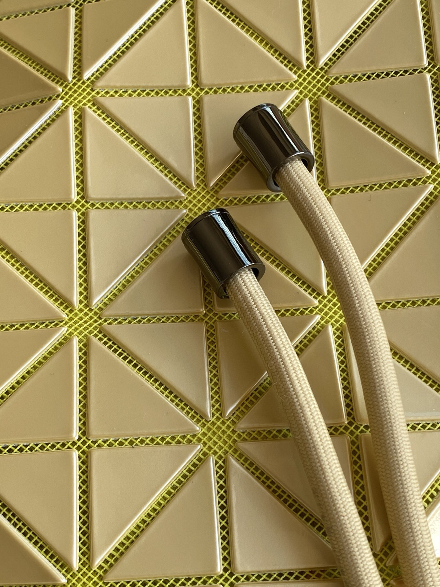 イッセイミヤケ「Issey Miyake」LUCENTシリーズ トートバッグ