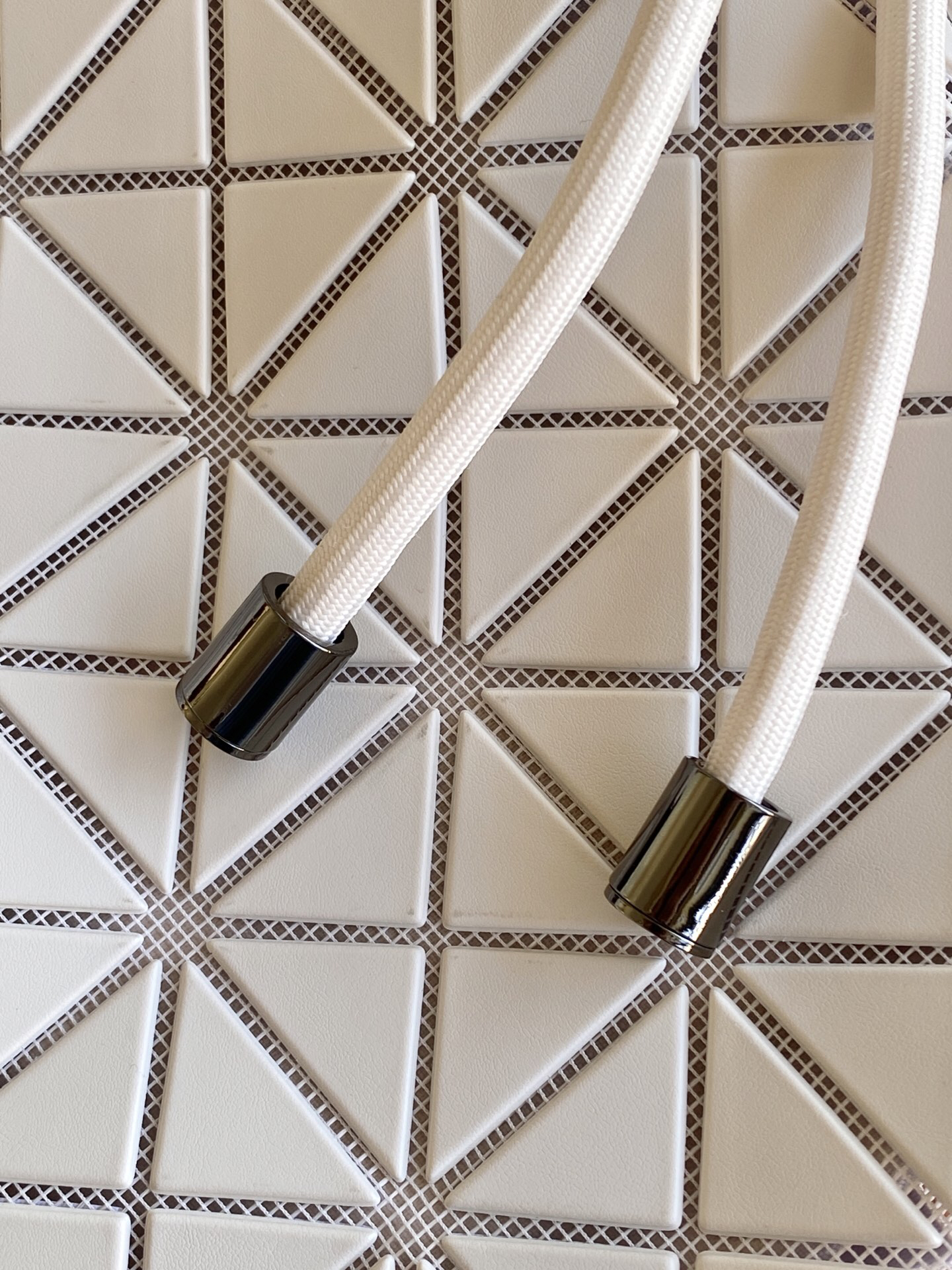 イッセイミヤケ「Issey Miyake」LUCENTシリーズ トートバッグ