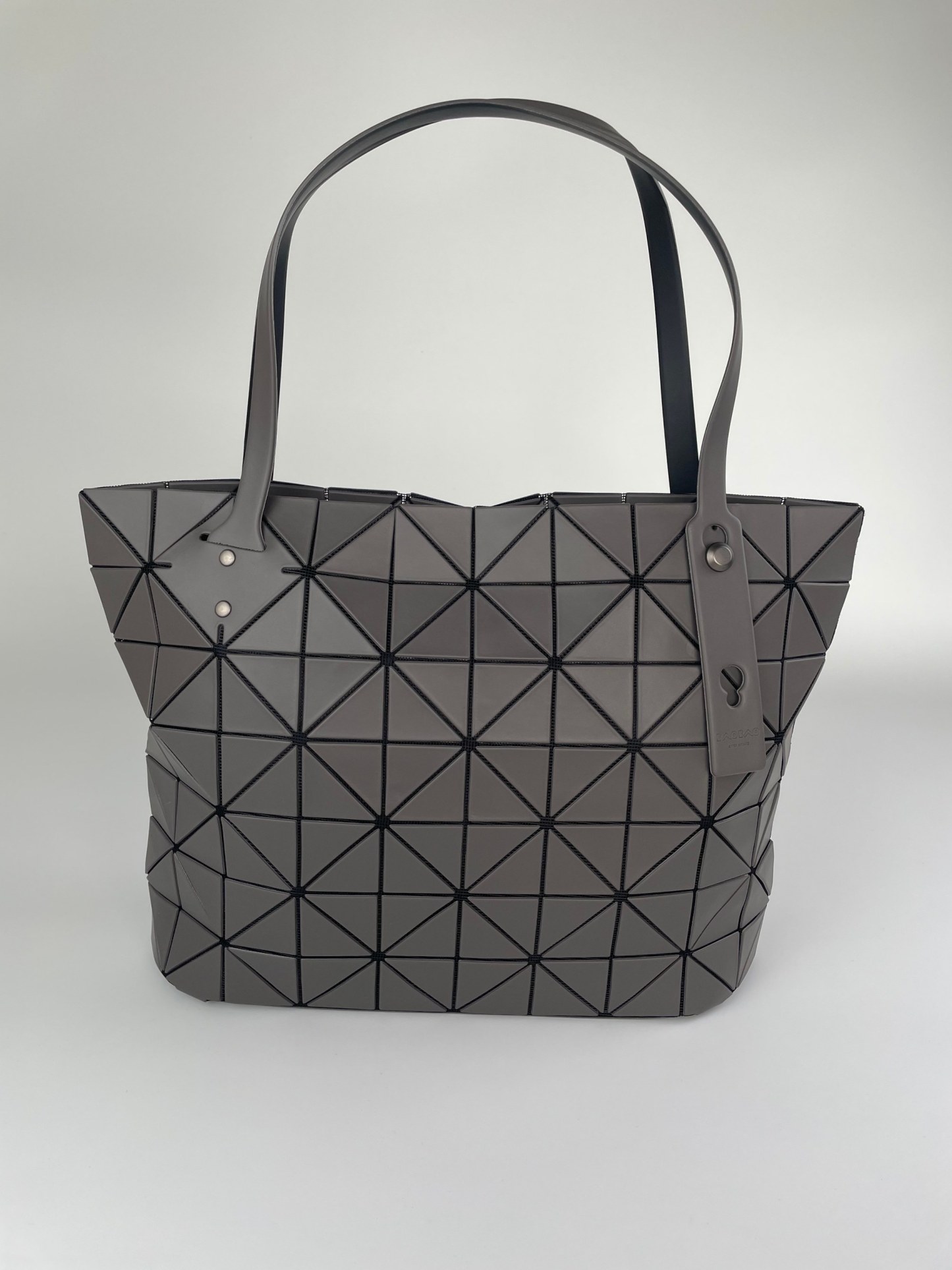 イッセイミヤケ「Issey Miyake」LUCENTシリーズ トートバッグ