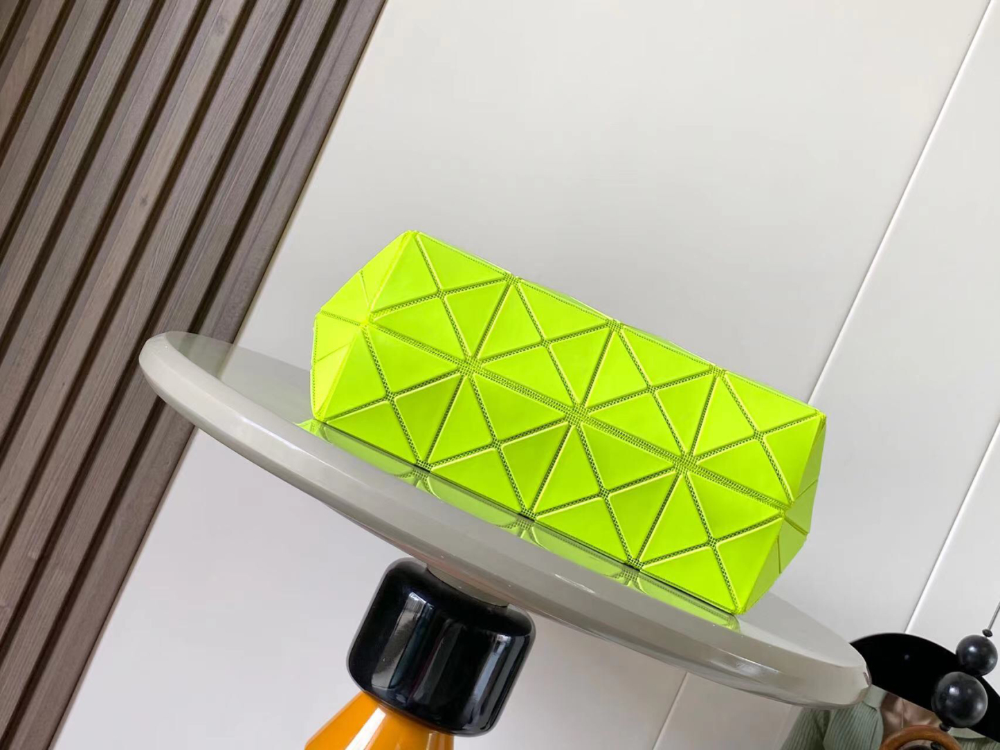 イッセイミヤケ「Issey Miyake」LUCENTシリーズ トートバッグ