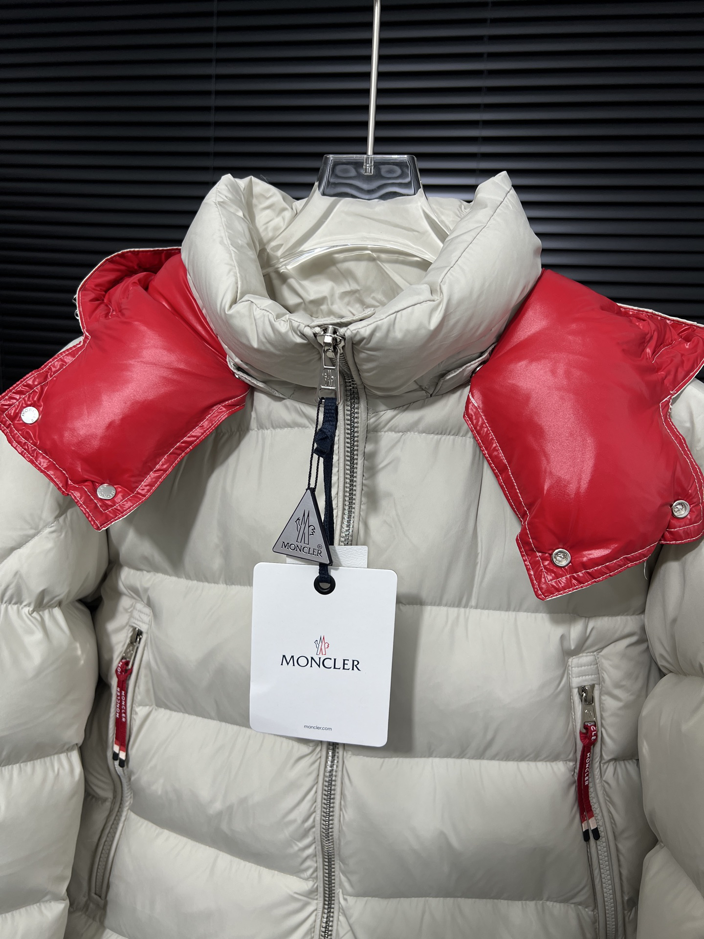 モンクレール シーズン別 ロングダウンコート