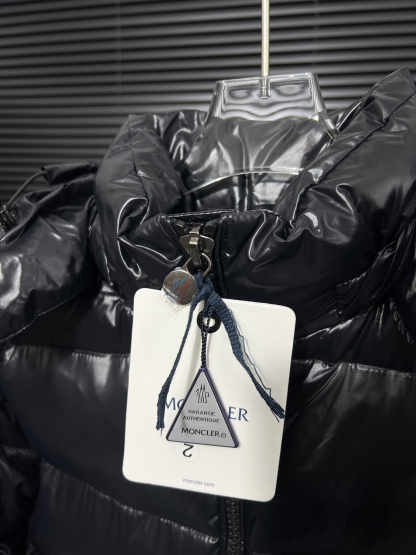 モンクレール シーズン別 ロングダウンコート