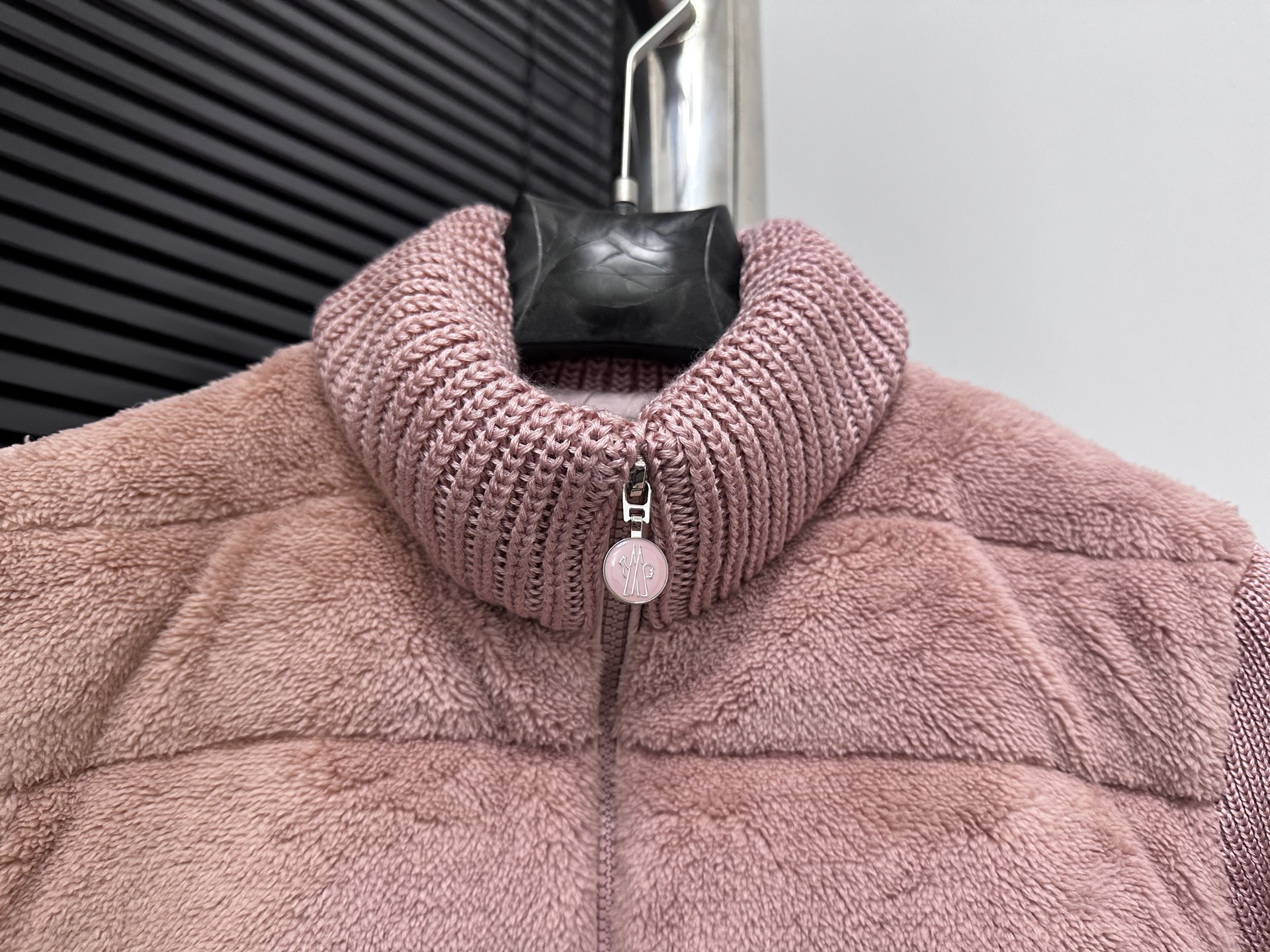 モンクレール シーズン別 ロングダウンコート