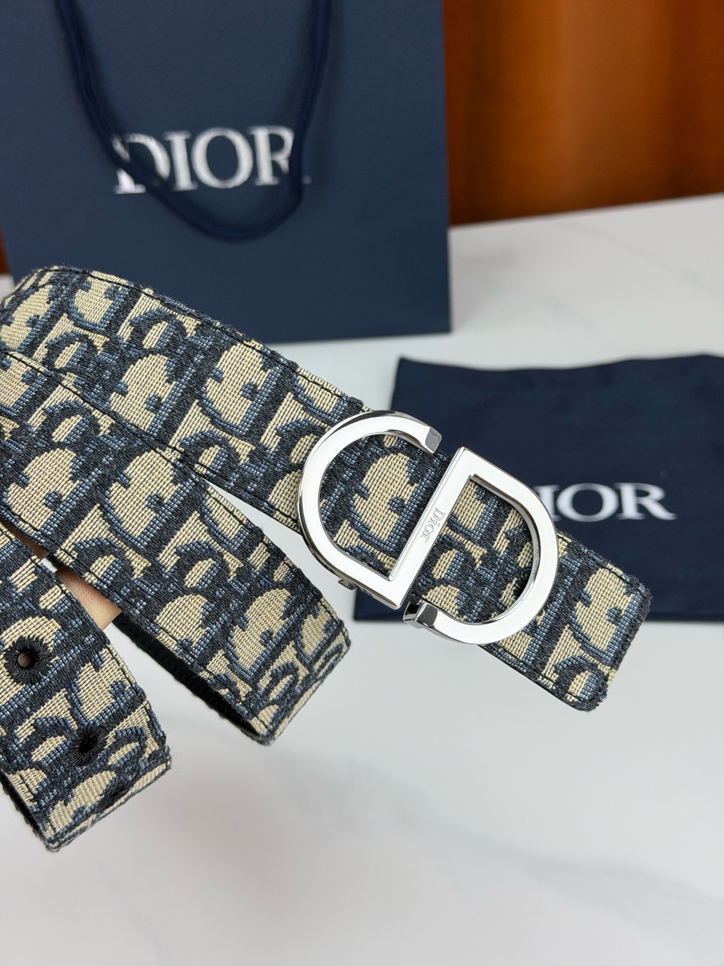 ディオール「Dior」女性用ベルト