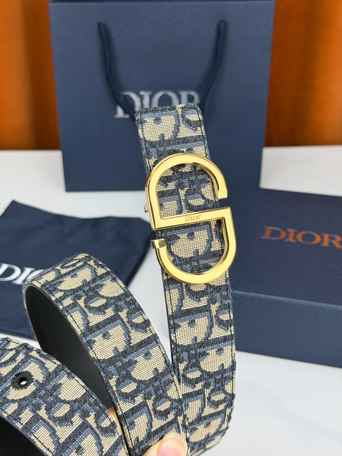 ディオール「Dior」女性用ベルト