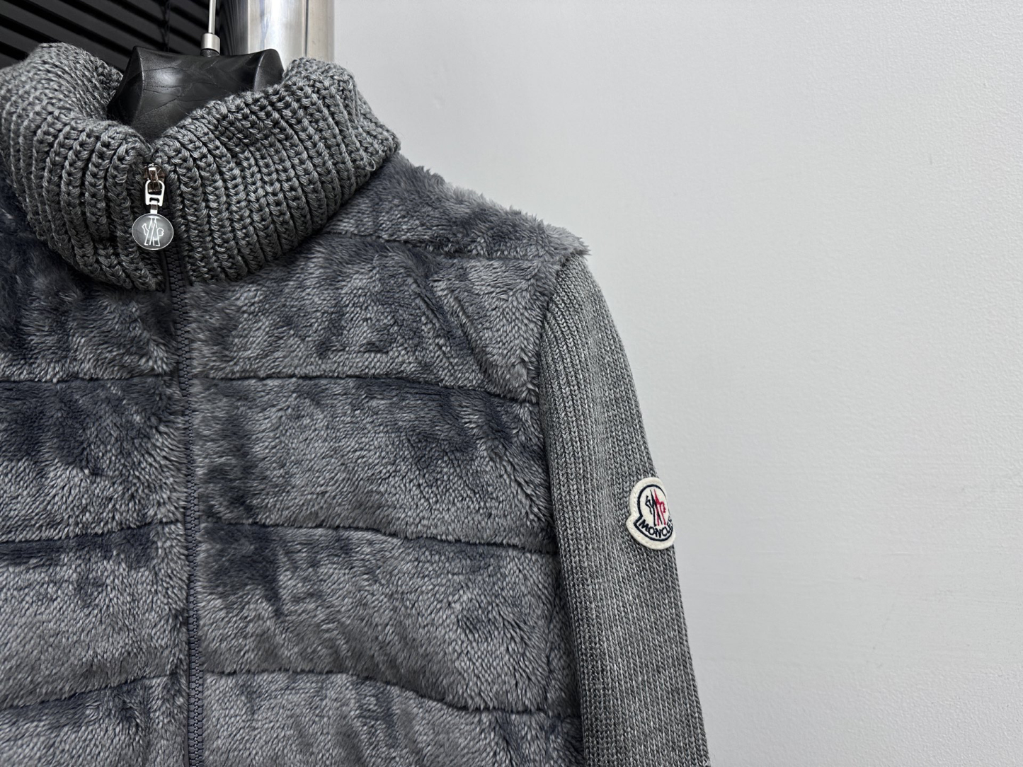 モンクレール シーズン別 ロングダウンコート