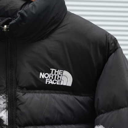 ザ・ノースフェイス 厳冬のしつらえにダウンジャケットシリーズ