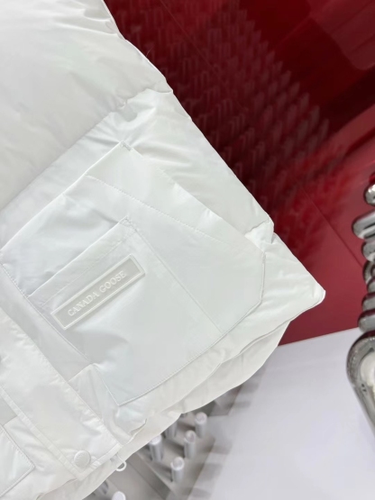 カナダグラス冬のダウンジャケットベスト