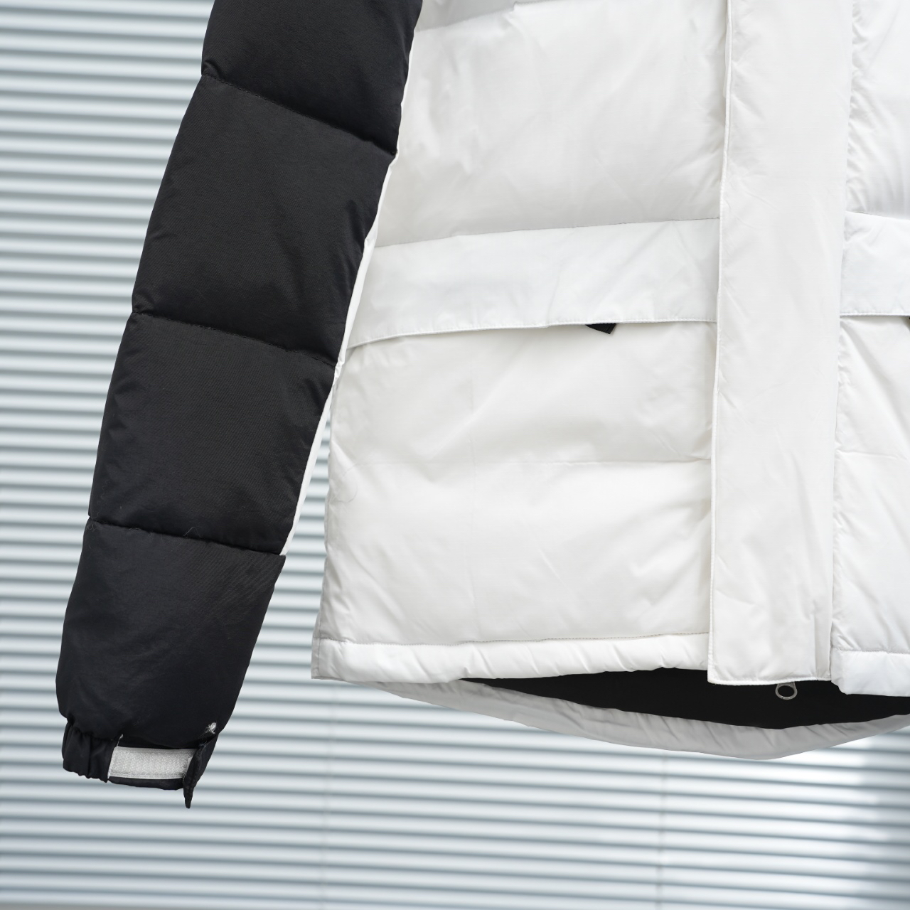 ザ・ノースフェイス 厳冬のしつらえにダウンジャケットシリーズ