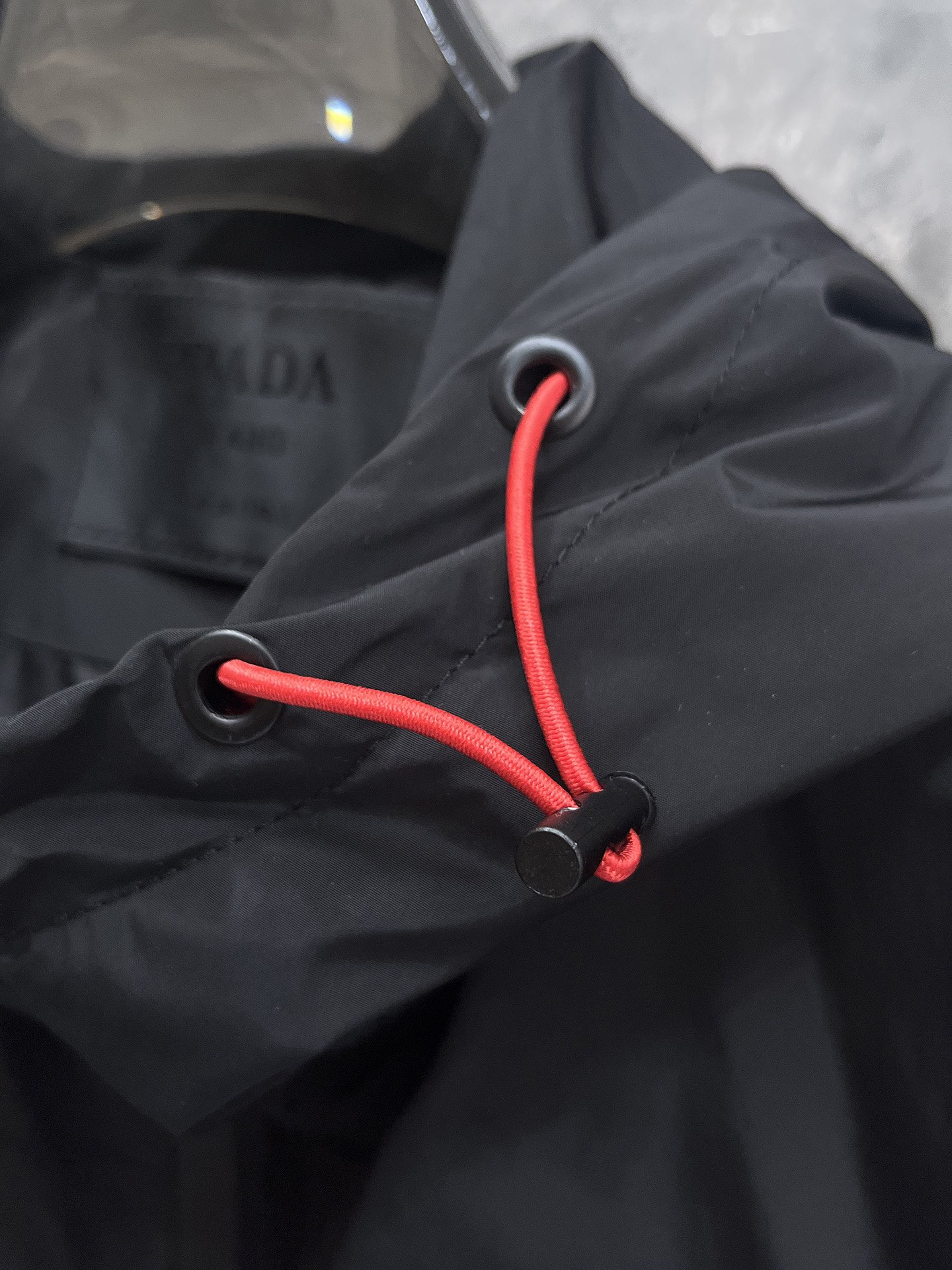 プラダ冬のおしゃれメンズジャケット