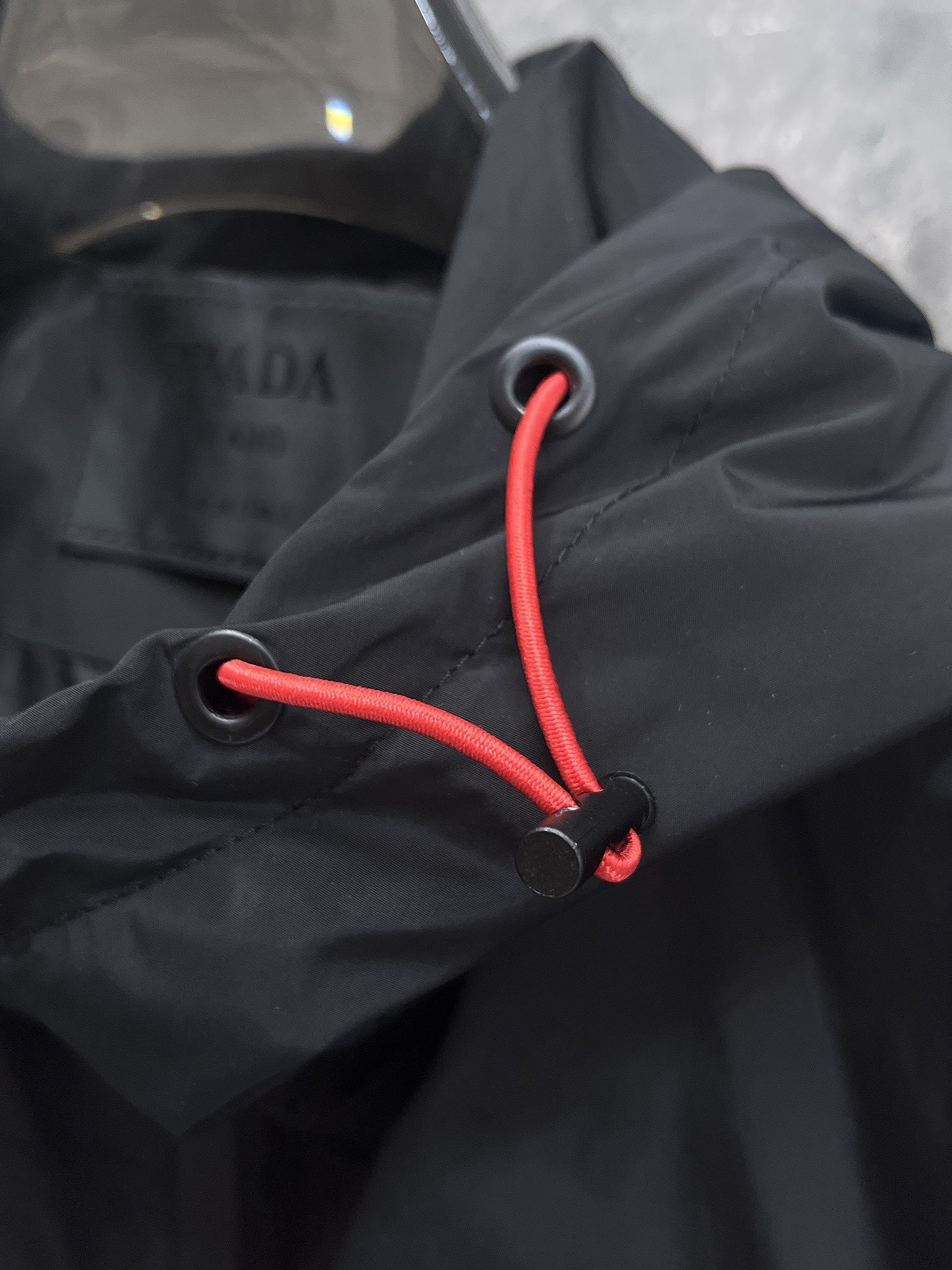 プラダ冬のおしゃれメンズジャケット