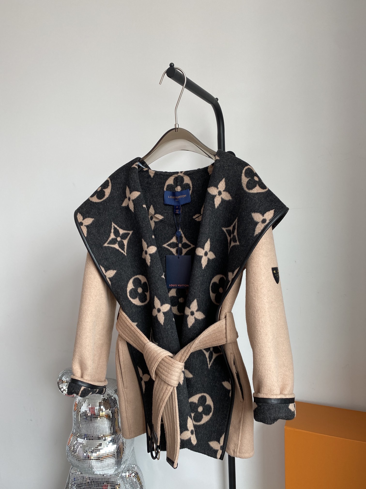 [ Louis Vuitton ] ルイ・ヴィトン  リバーシブルコートウールレディーストップス