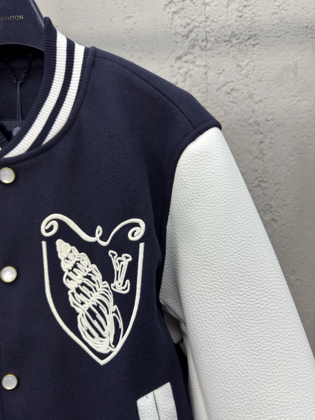 [ Louis Vuitton ] ルイ・ヴィトン  サザエ刺繍ウールの野球ウエア