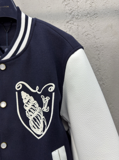 [ Louis Vuitton ] ルイ・ヴィトン  サザエ刺繍ウールの野球ウエア