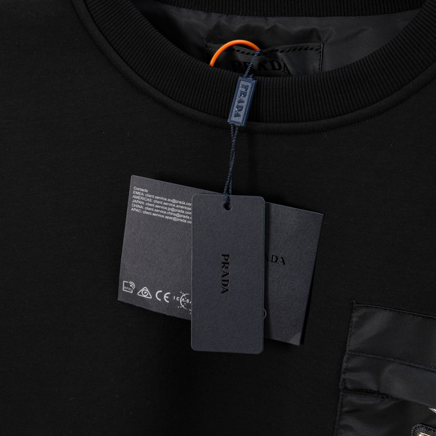 [ Prada ] プラダ  冬用パーカー