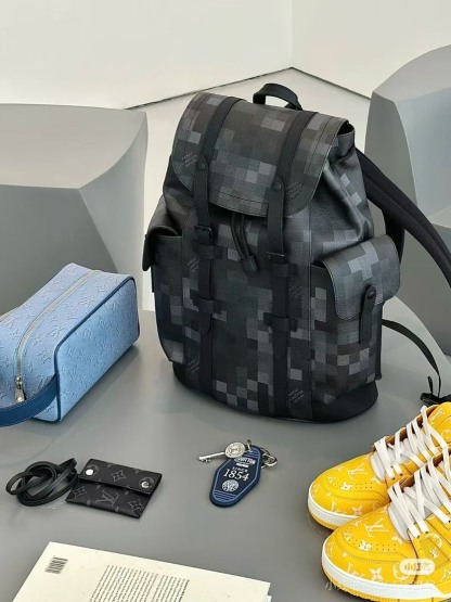 Louis Vuitton ルイ・ヴィトン おしゃれなメンズリュックサック