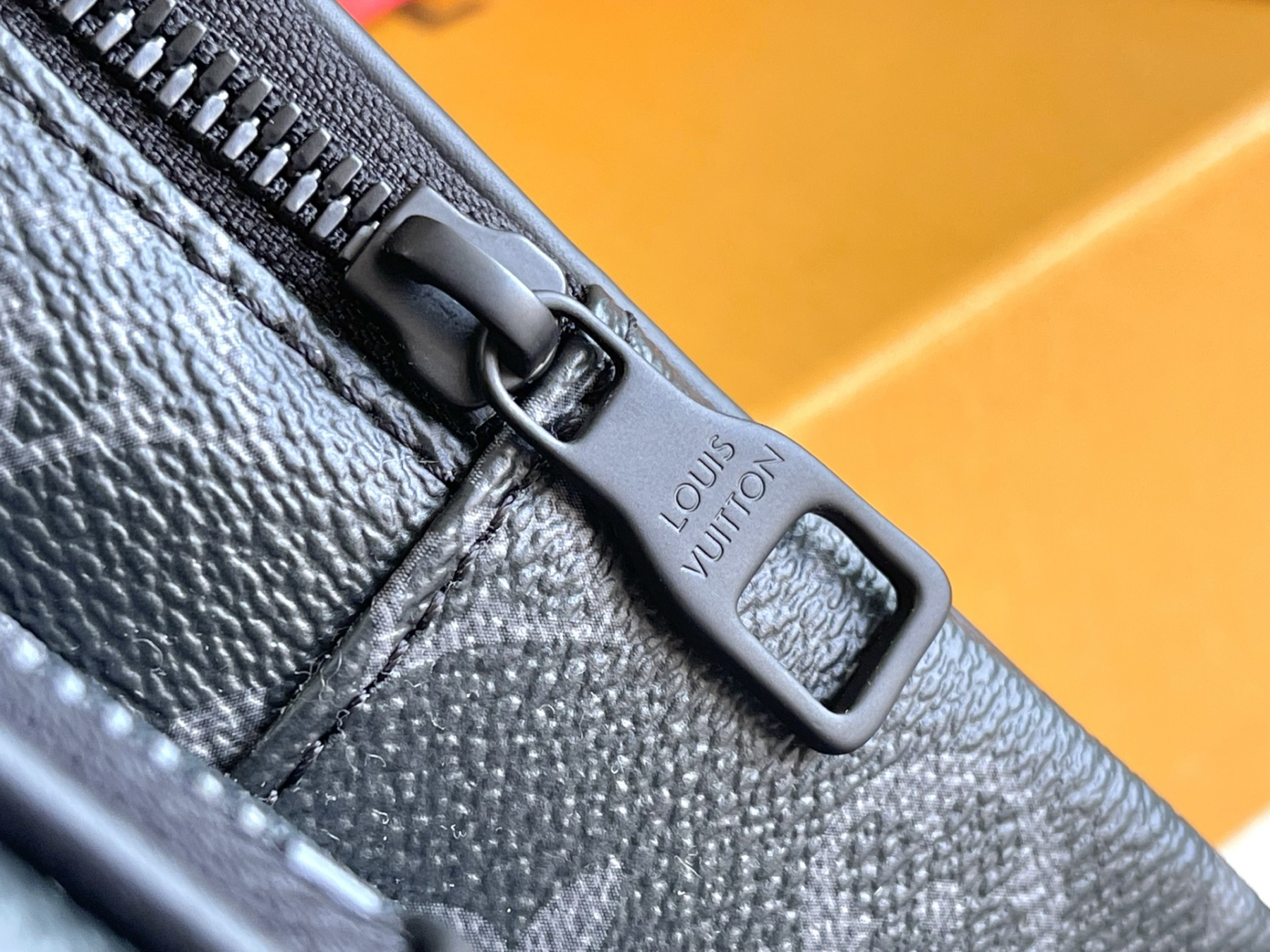 Louis Vuitton ルイ・ヴィトン おしゃれなメンズリュックサック