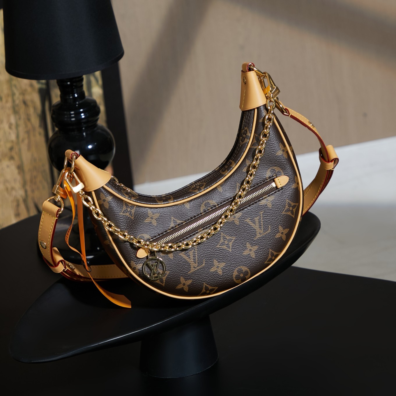 Louis Vuitton  ルイ・ヴィトン シーズナル ワンショルダーバッグ 