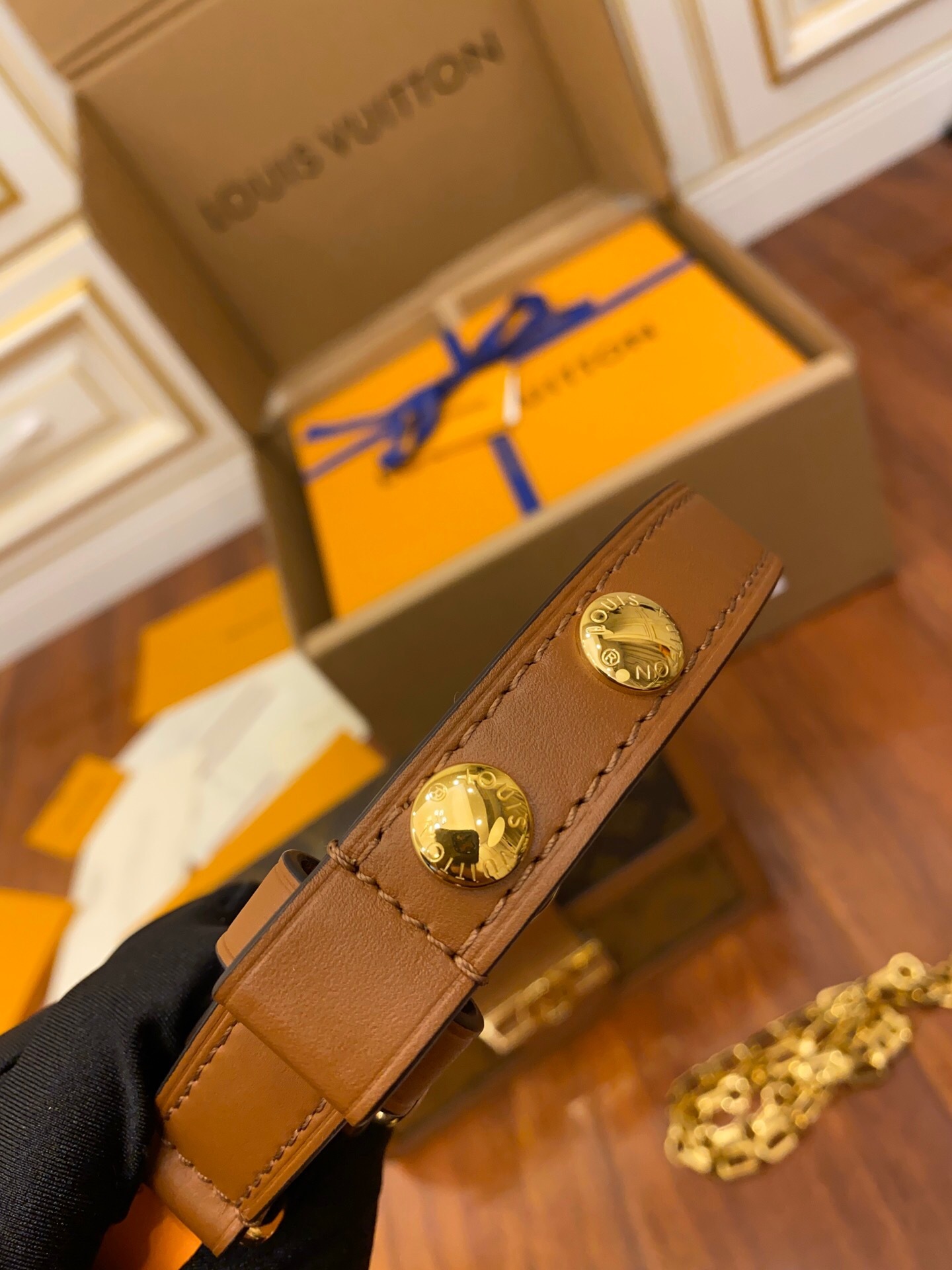 Louis Vuitton  ルイ・ヴィトン シーズナル ワンショルダーバッグ 