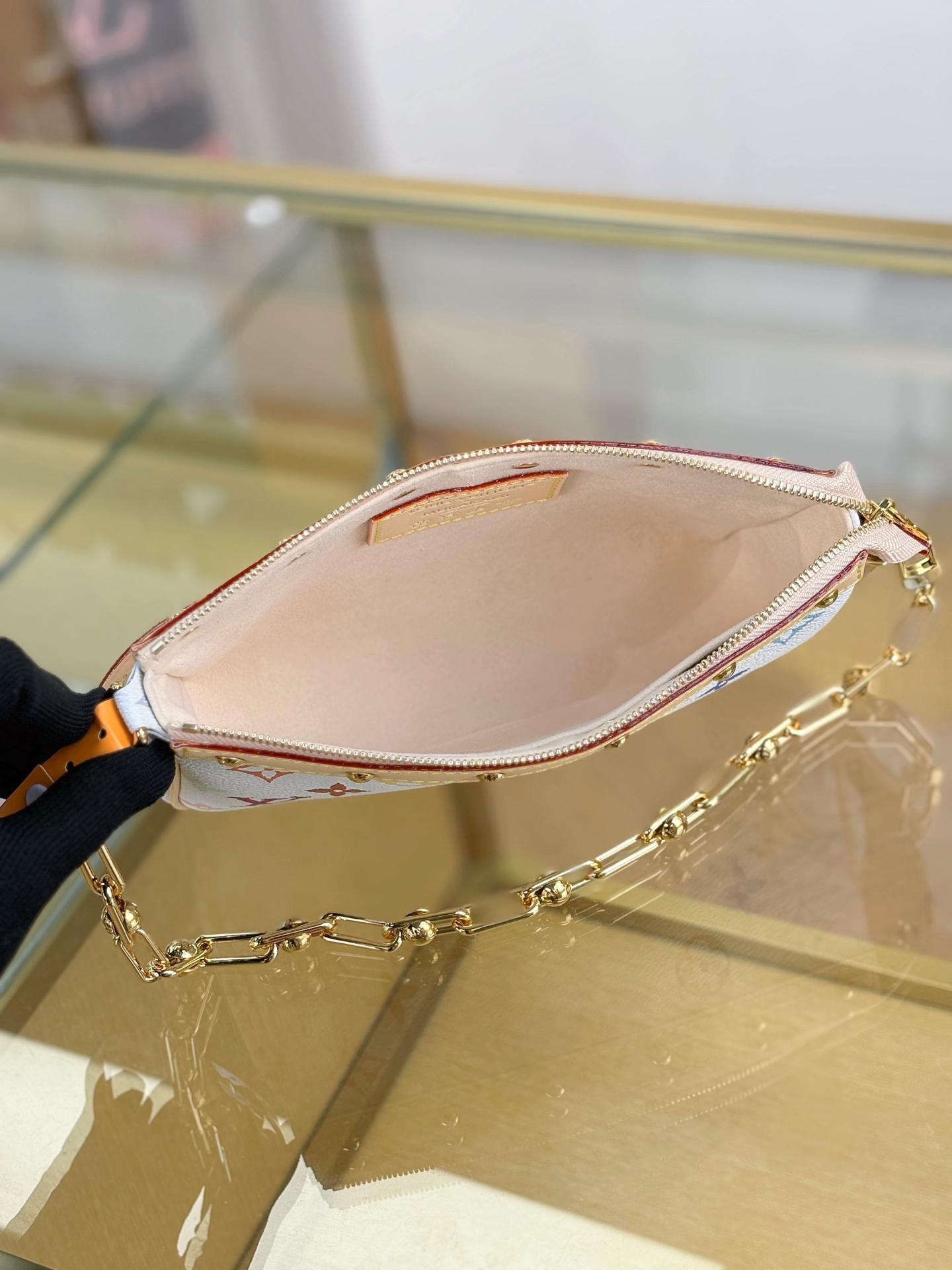 Louis Vuitton  ルイ・ヴィトン シーズナル ワンショルダーバッグ 