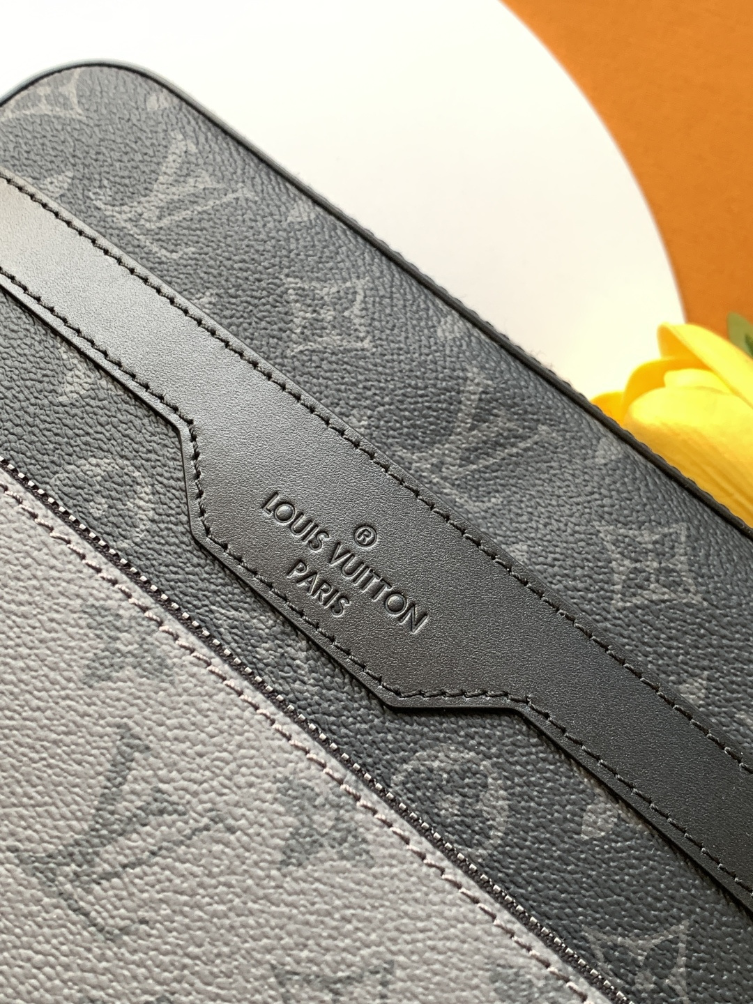 Louis Vuitton  ルイ・ヴィトン シーズナル ワンショルダーバッグ 