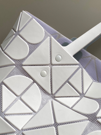 イッセイミヤケ「Issey Miyake」LUCENTシリーズ トートバッグ