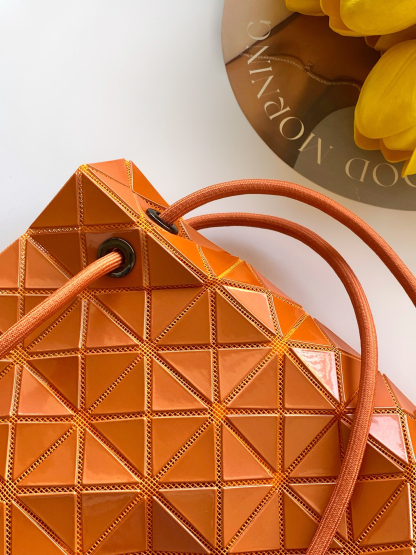 イッセイミヤケ「Issey Miyake」LUCENTシリーズ トートバッグ