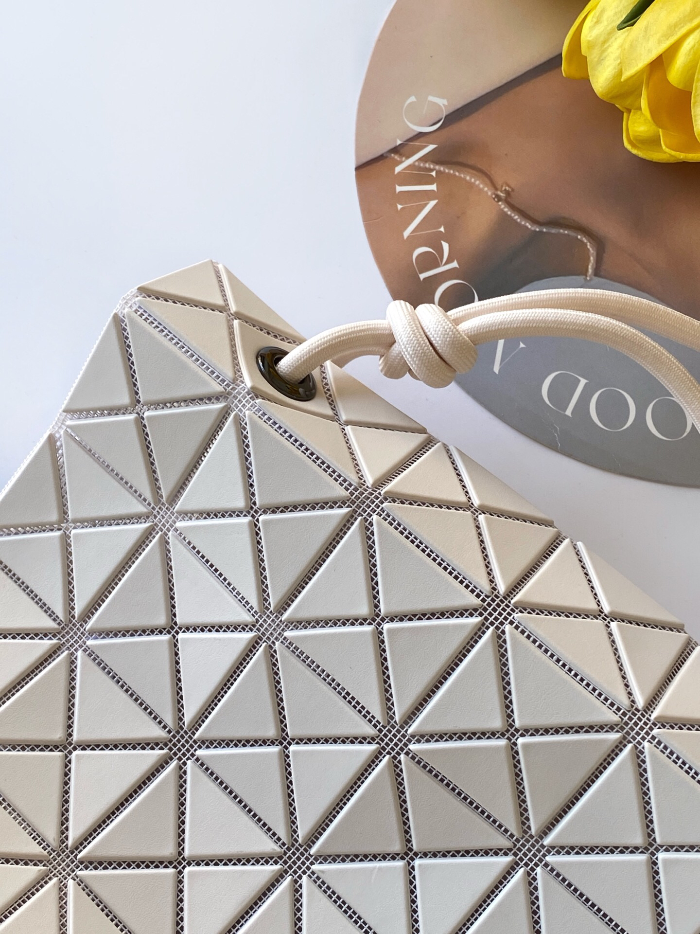 イッセイミヤケ「Issey Miyake」LUCENTシリーズ トートバッグ