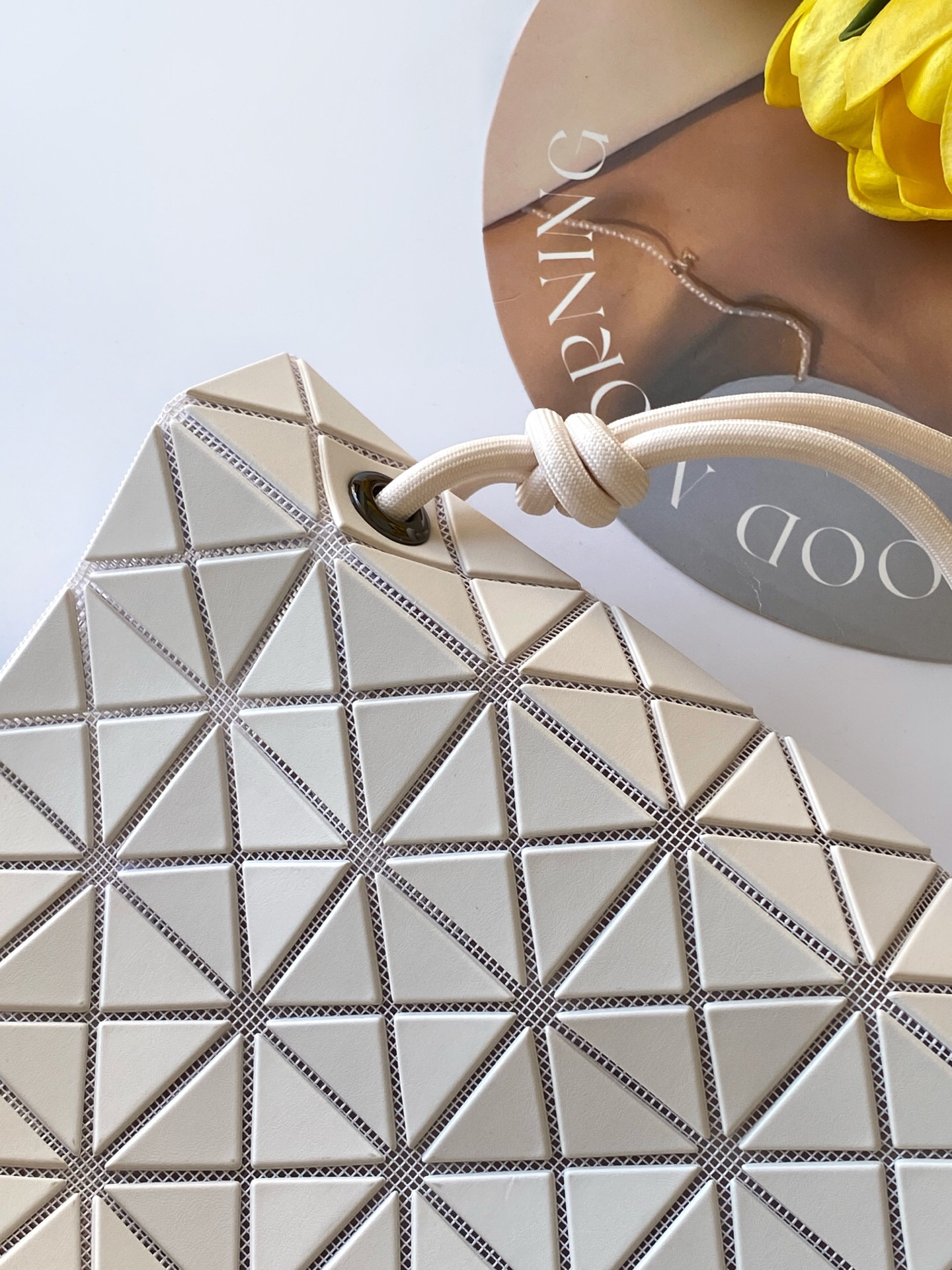 イッセイミヤケ「Issey Miyake」LUCENTシリーズ トートバッグ