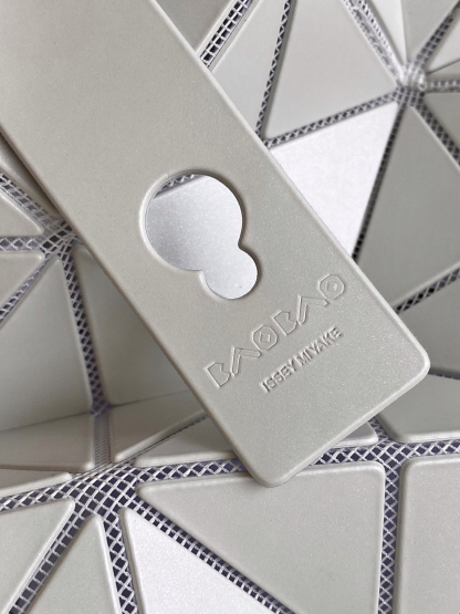 イッセイミヤケ「Issey Miyake」LUCENTシリーズ トートバッグ