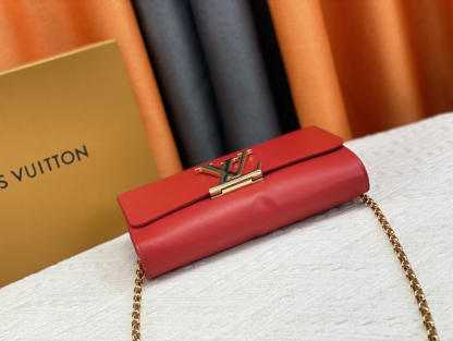 ルイ・ヴィトン「Louis Vuitton」レザーポケットウォレット レディース おしゃれ ショルダーバッグ