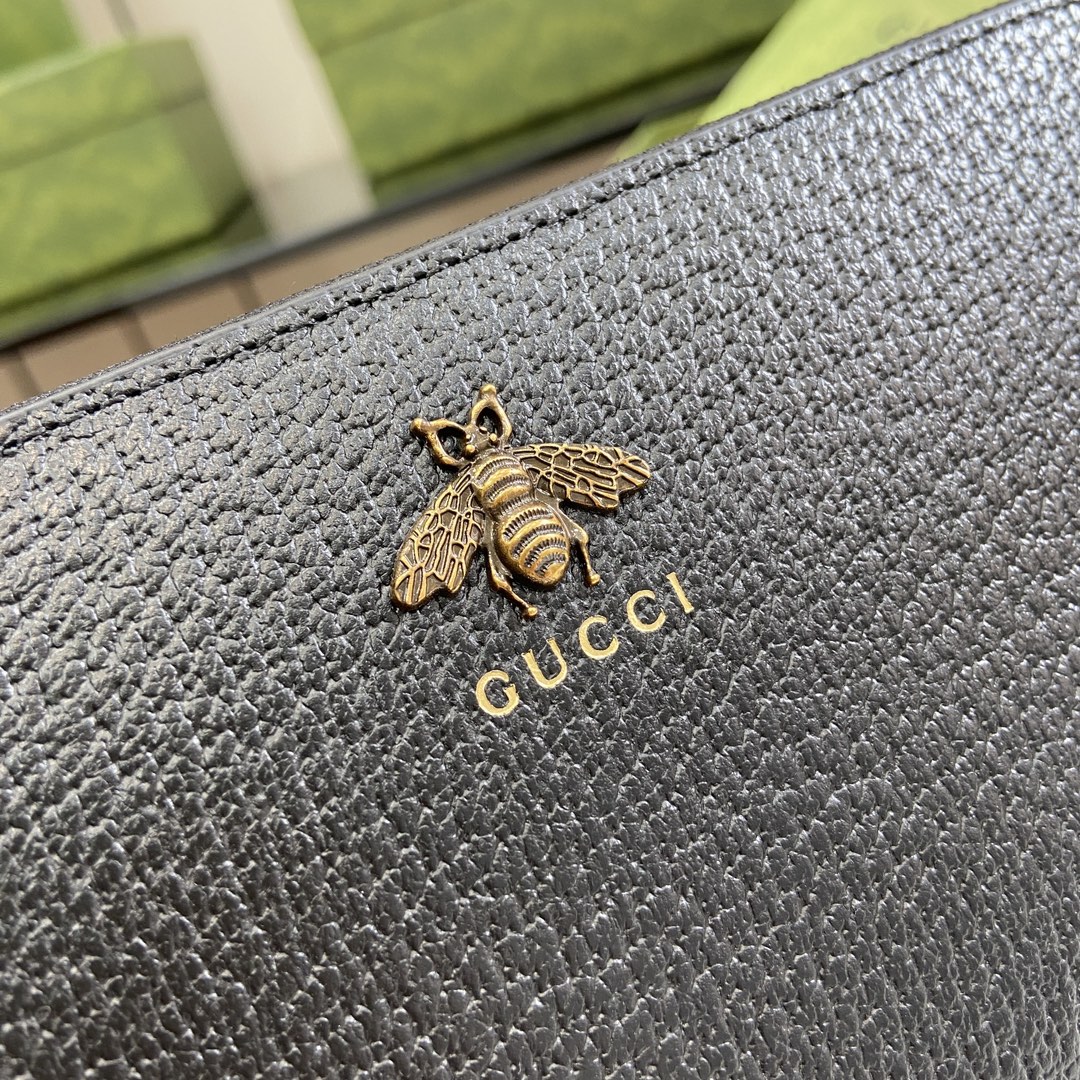 グッチ「Gucci」 クラシックなモノグラムウォレット