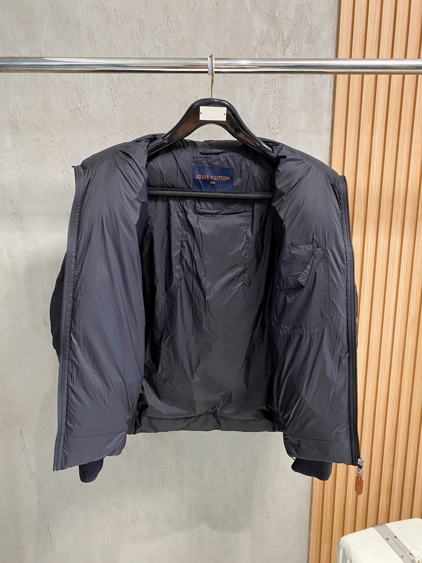 ルイ・ヴィトン冬のおしゃれカジュアルダウンジャケットメンズジャケット