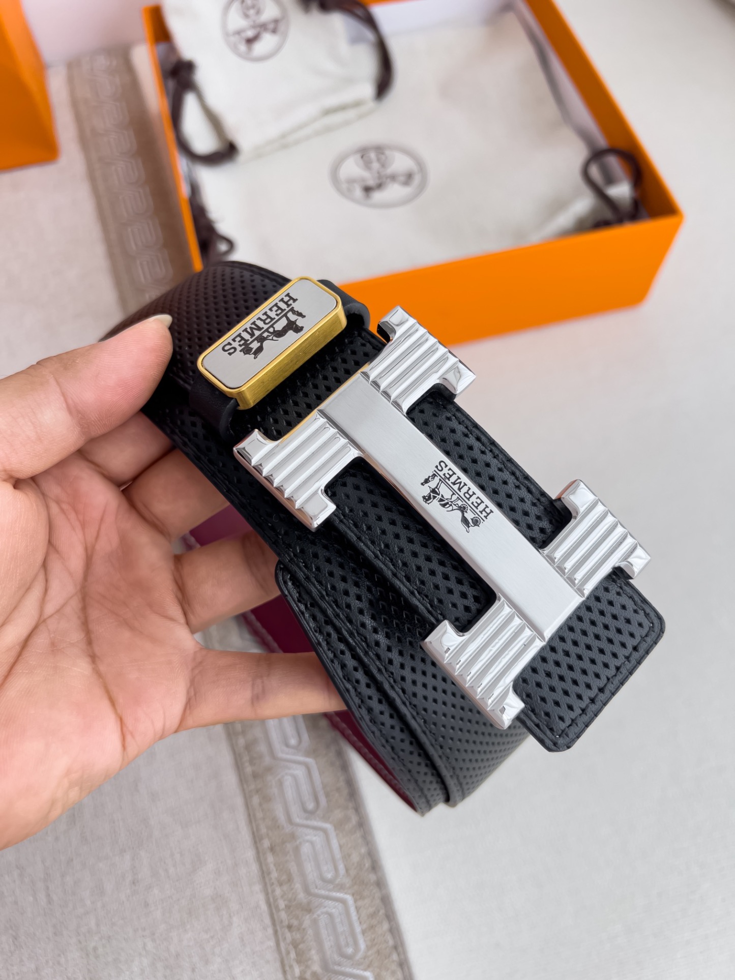 エルメス「Hermès」新作ベルト