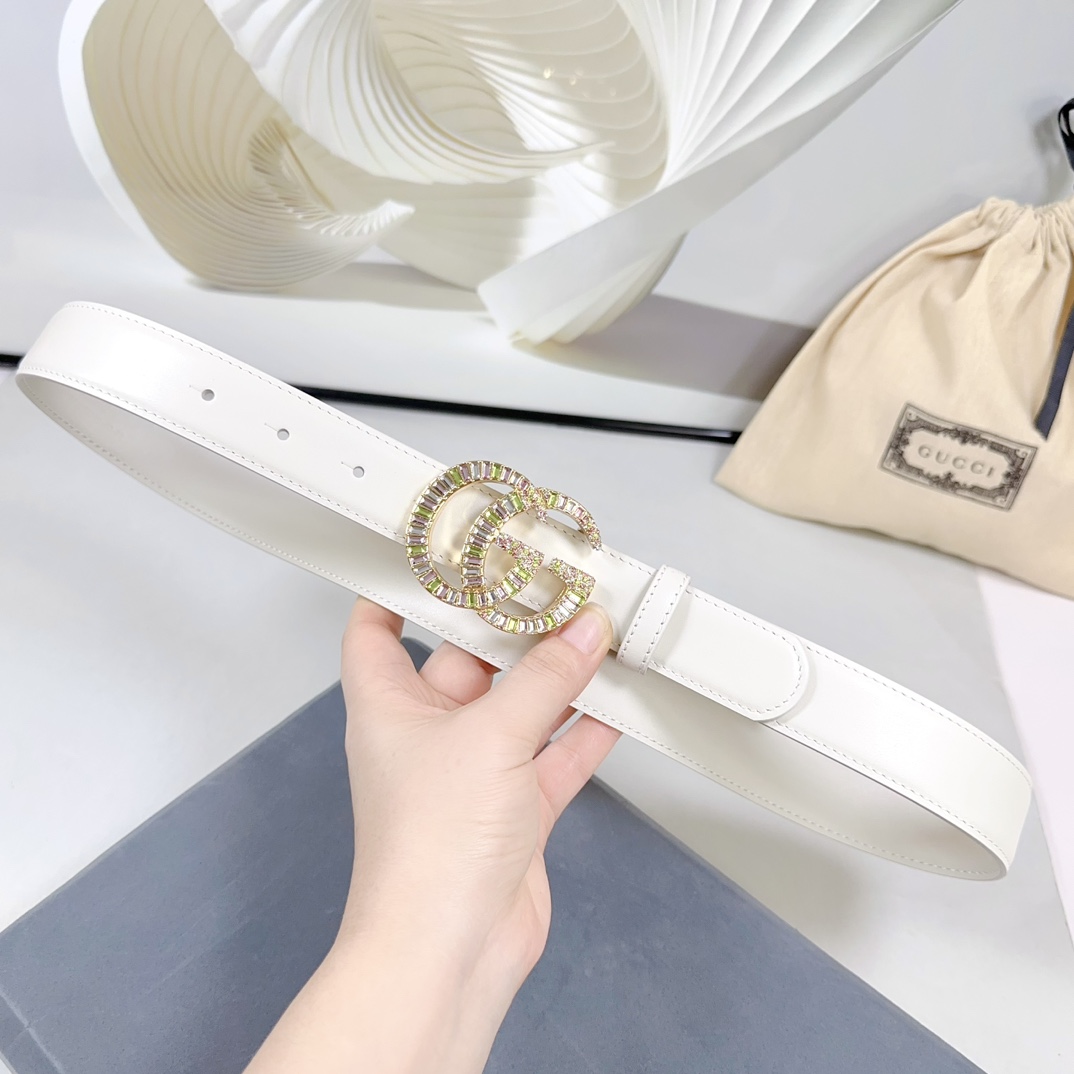 グッチ「Gucci」 新作女性用ベルト