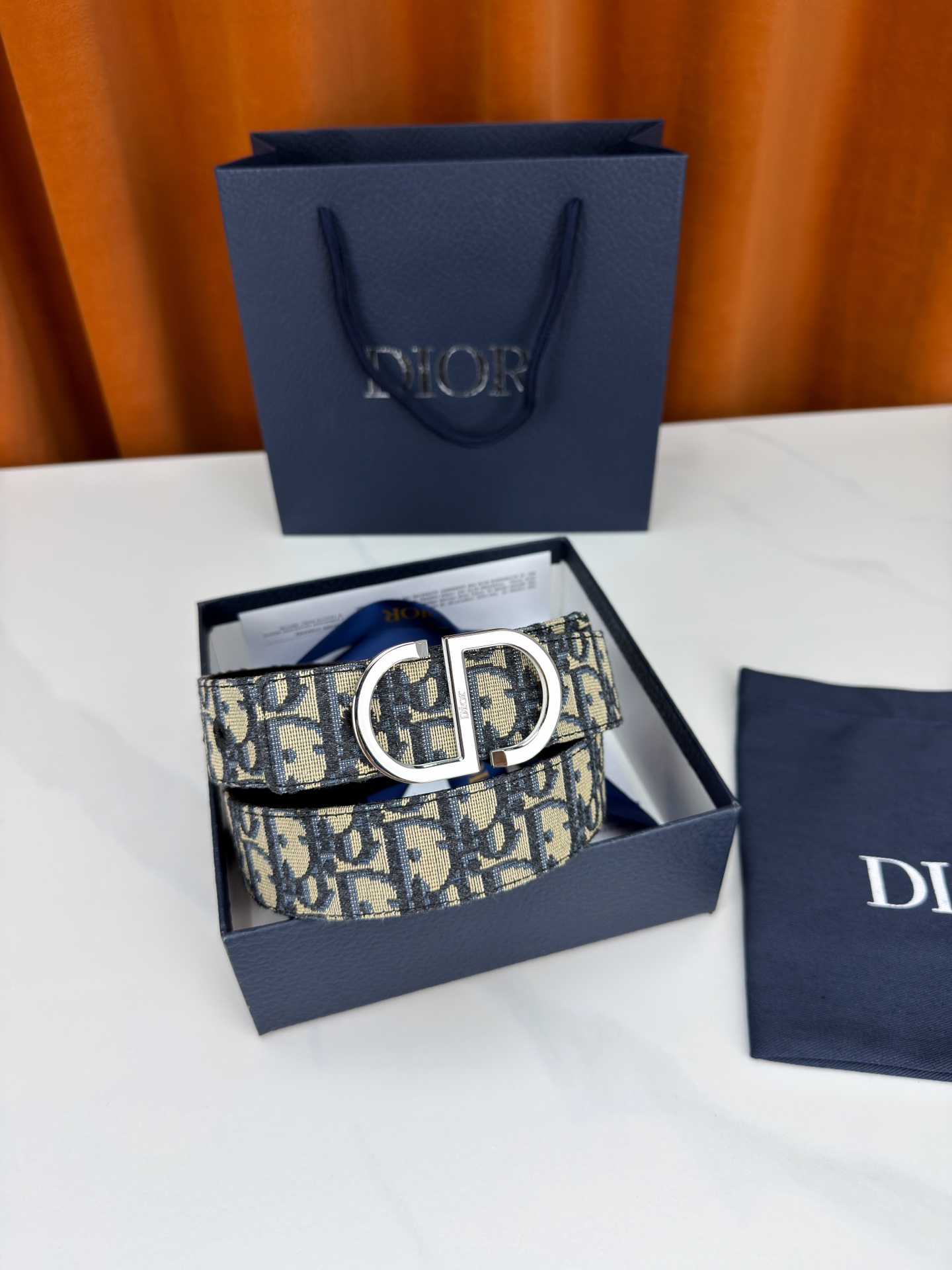 ディオール「Dior」女性用ベルト
