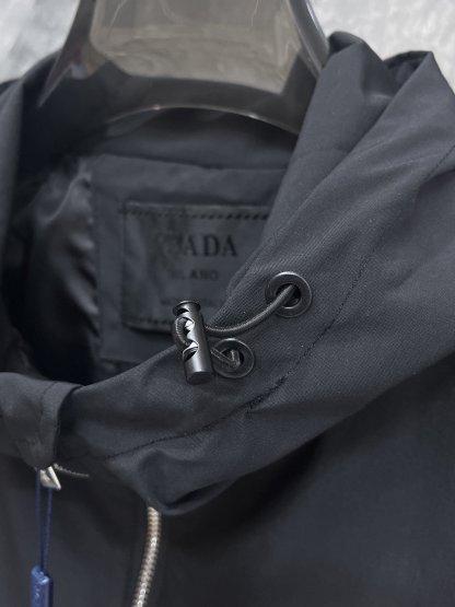 プラダ冬のおしゃれメンズジャケット