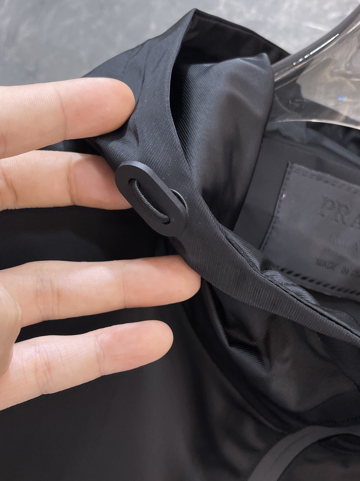 プラダ冬のおしゃれメンズジャケット