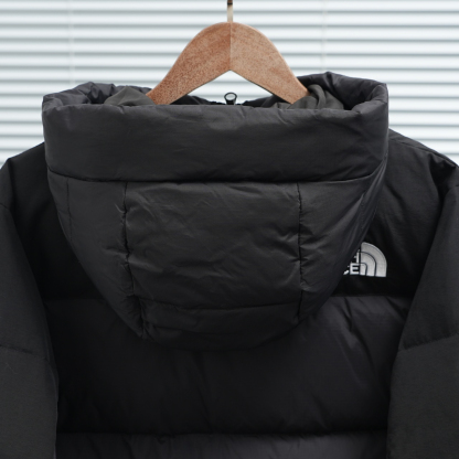 ザ・ノースフェイス 厳冬のしつらえにダウンジャケットシリーズ