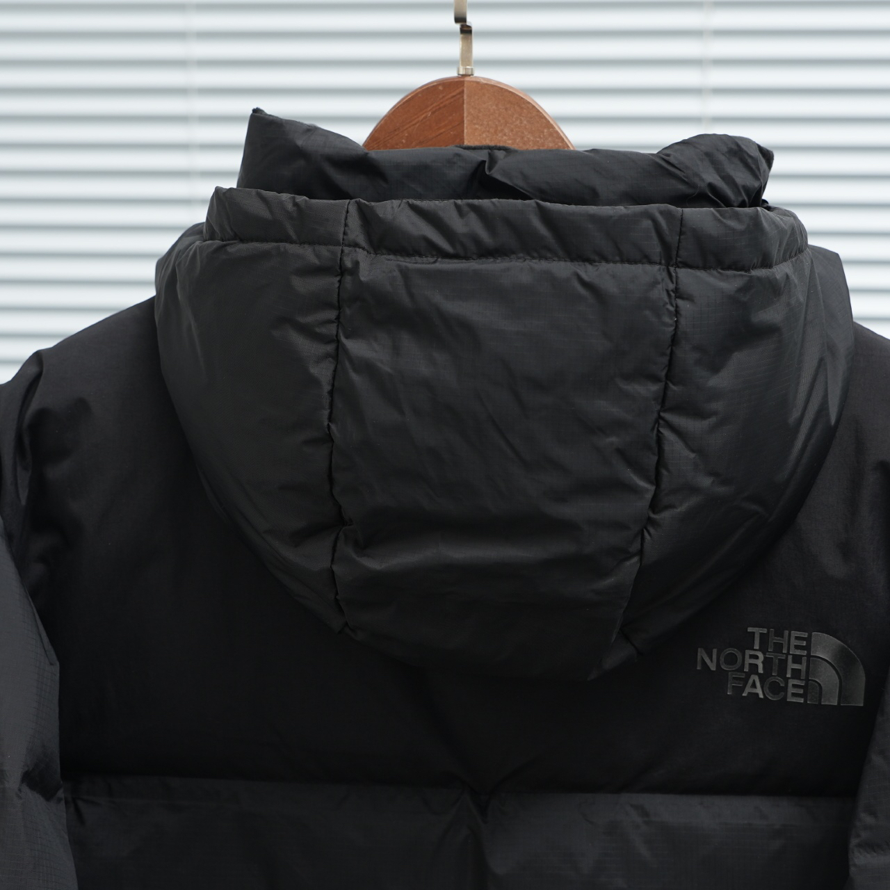 ザ・ノース・フェース ピーク ポーラー GTX フード付きクロップドダウンジャケット