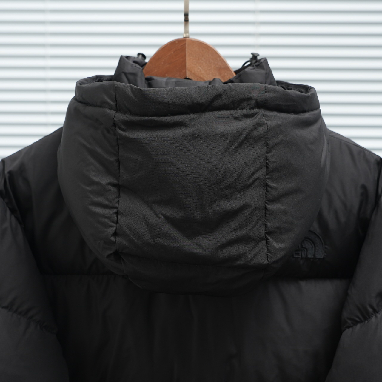 ザ・ノースフェイス 厳冬のしつらえにダウンジャケットシリーズ