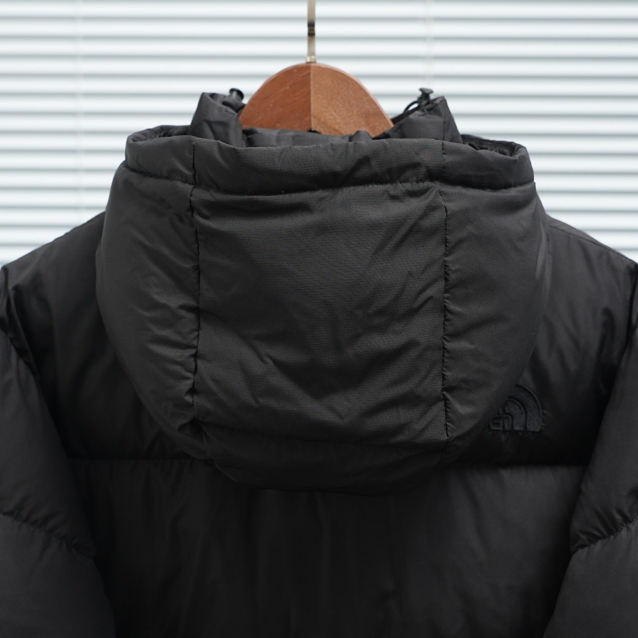 ザ・ノースフェイス 厳冬のしつらえにダウンジャケットシリーズ