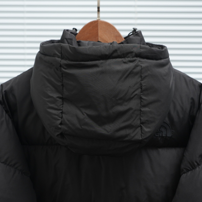 ザ・ノースフェイス 厳冬のしつらえにダウンジャケットシリーズ