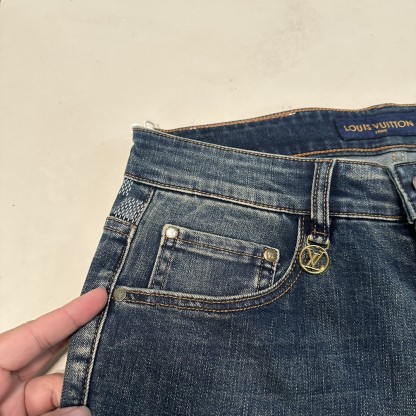 [ Louis Vuitton ] ルイ・ヴィトン スタイリッシュなジーンズ
