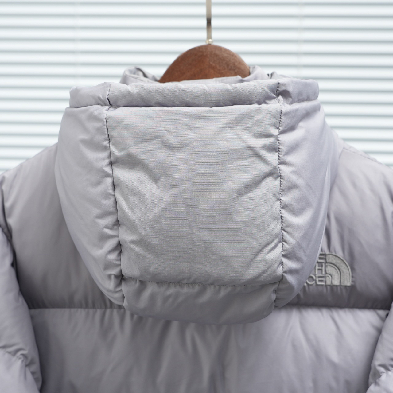 ザ・ノースフェイス 厳冬のしつらえにダウンジャケットシリーズ