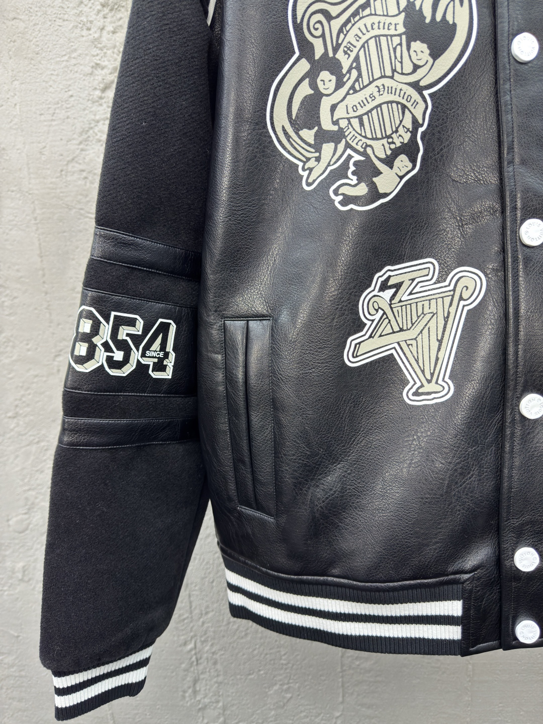 [ Louis Vuitton ] ルイ・ヴィトン  本革レーザー彫刻ジャケット