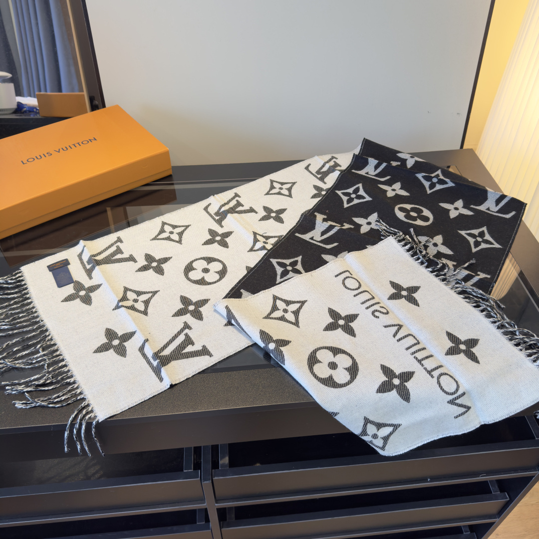 Louis Vuitton ルイヴィトン新作ニットマフラー